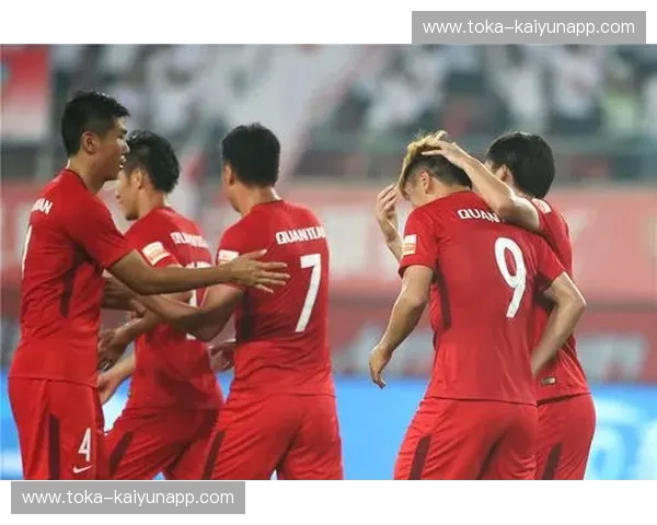 权健vs富力：一场激情碰撞，足球盛宴点燃绿茵！